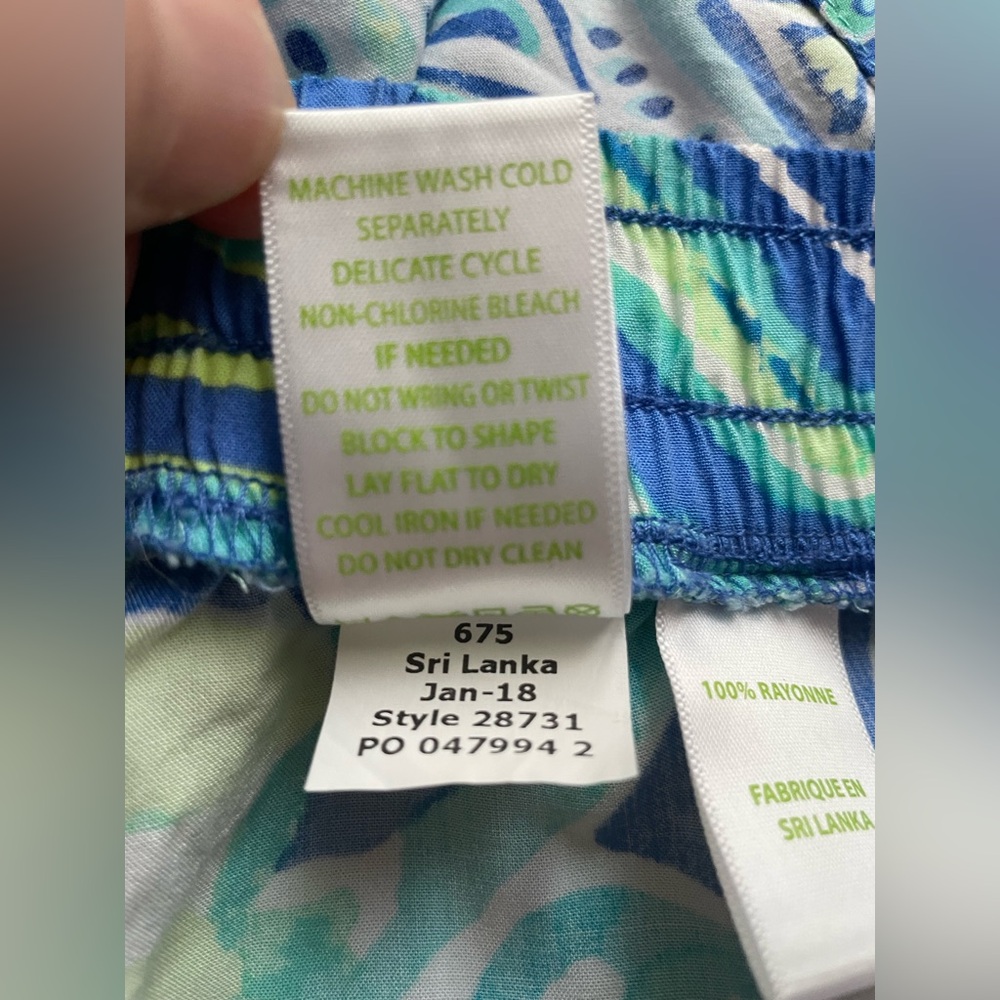Lilly Pulitzer Women Blue Green Shorts Size XS - Picture 9 of 10
